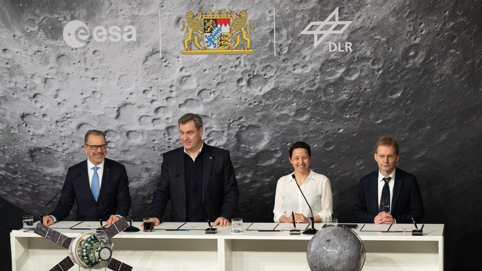ESA und DLR vereinbaren den Bau eines Mondmissionskontrollzentrums