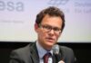 Arianespace CEO Stéphane Israël doubts that “Europe can afford two heavy rockets” as it looks toward a future replacement for Ariane 6.