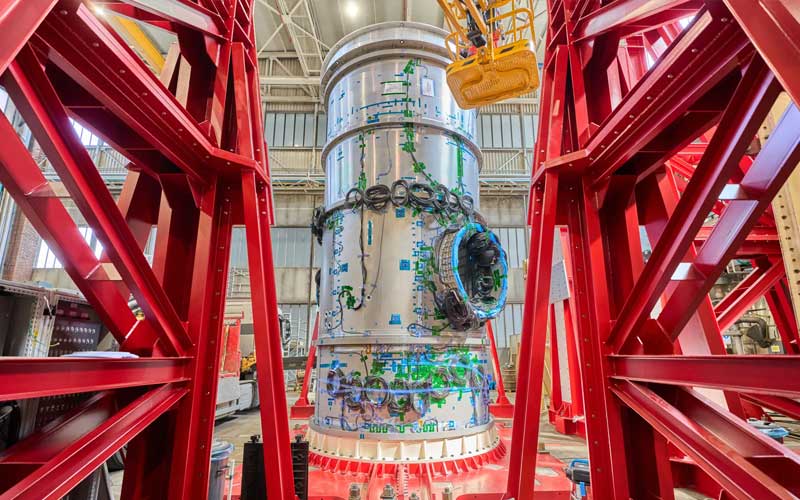 Thales Alenia Space completes static load testing for NASA's HALO module, marking a key milestone in the development of the Gateway space station.