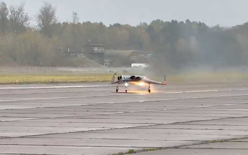 POLARIS Spaceplanes completes a rocket-powered roll test of its MIRA II demonstrator, the final milestone before its first rocket-powered flight.